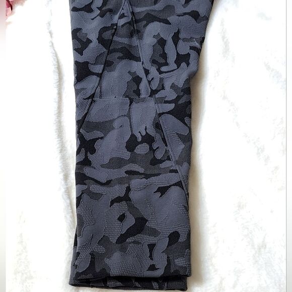 NWT Koral X-Camo Jacquard Leggings - Picture 7 of 13